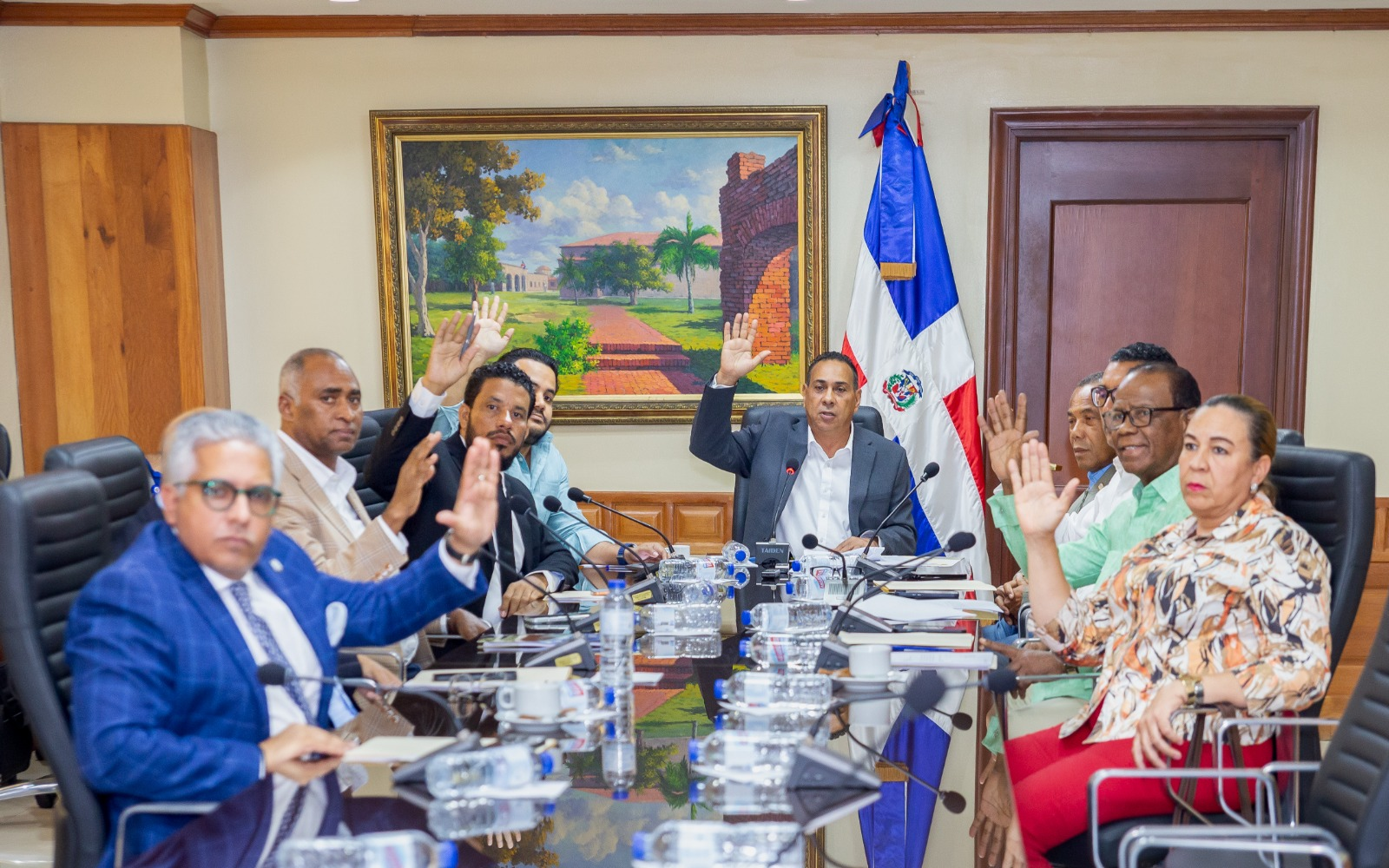 Pedro Tineo impone una agenda legislativa que sacude el estancamiento y acelera el desarrollo de Monte Plata