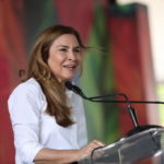 Carolina Mejía destaca a trabajadores y los inmortaliza en nueva obra de la capital