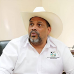 Riverón cierra filas con Collado, pero lanza señal: “Ya debería estar en las calles”