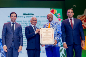 Senado reconoce en Santiago a destacadas figuras del arte y la cultura de la región del Cibao