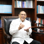 Santos Badía aclara que decreto de Abinader no plantea fusión y que impulsa la transformación educativa