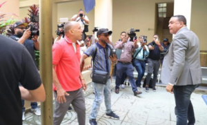 Movimiento Justicia por el Jet Set publica orden de arresto contra Jhossan Capell por agresión en el Palacio de Justicia