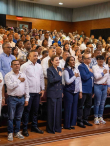 Carolina continúa fortaleciendo su proyecto presidencial con juramentación del Comando Nacional Magisterial C28