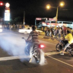 Denuncian apatía de autoridades para ponerle fin a carreras clandestinas de motocicletas