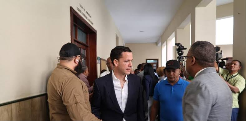 Hugo Beras dice estar confiado tras ser enviado a juicio de fondo por caso de red semafórica