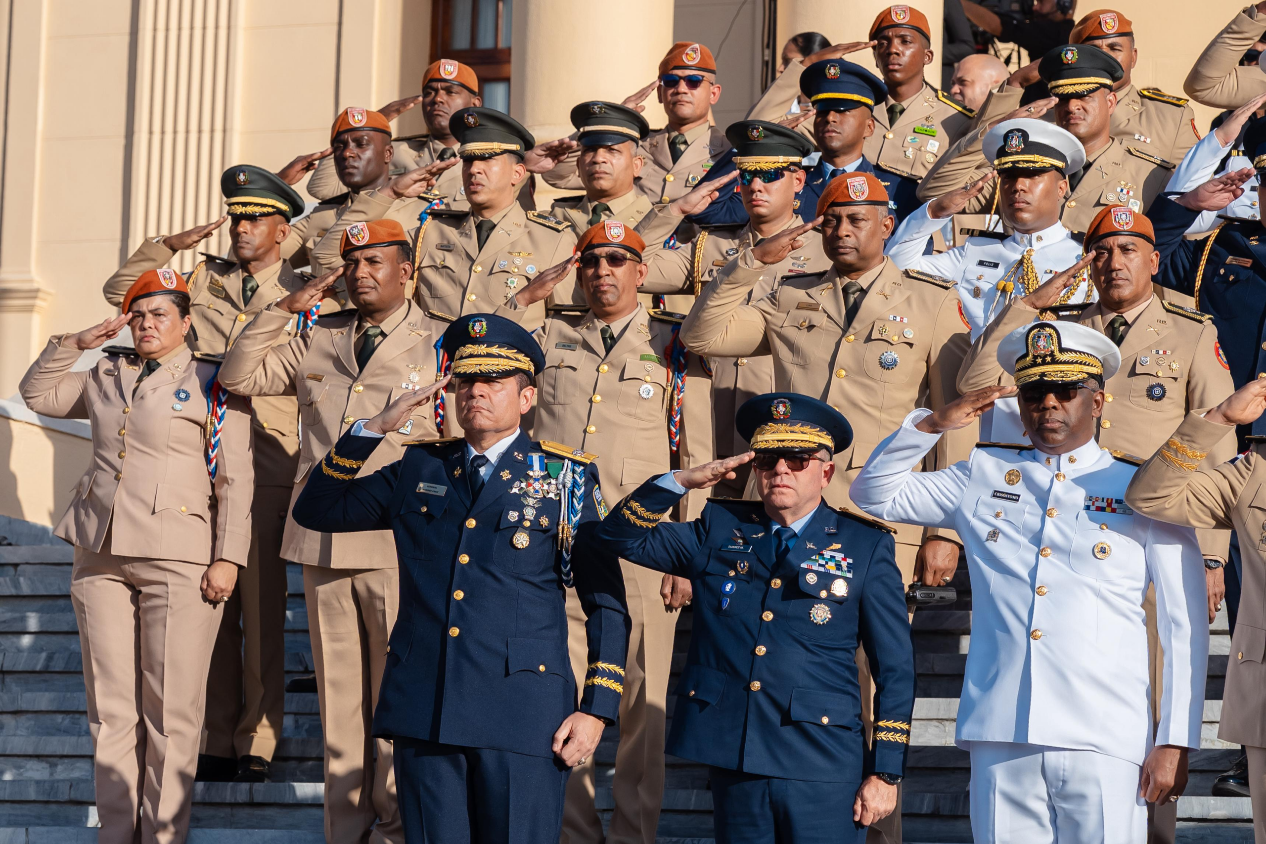 “Trabajamos cada día para construir una Policía más profesional, humana, transparente y cercana a la ciudadanía”, afirma director general policial al cumplir 100 días de gestión