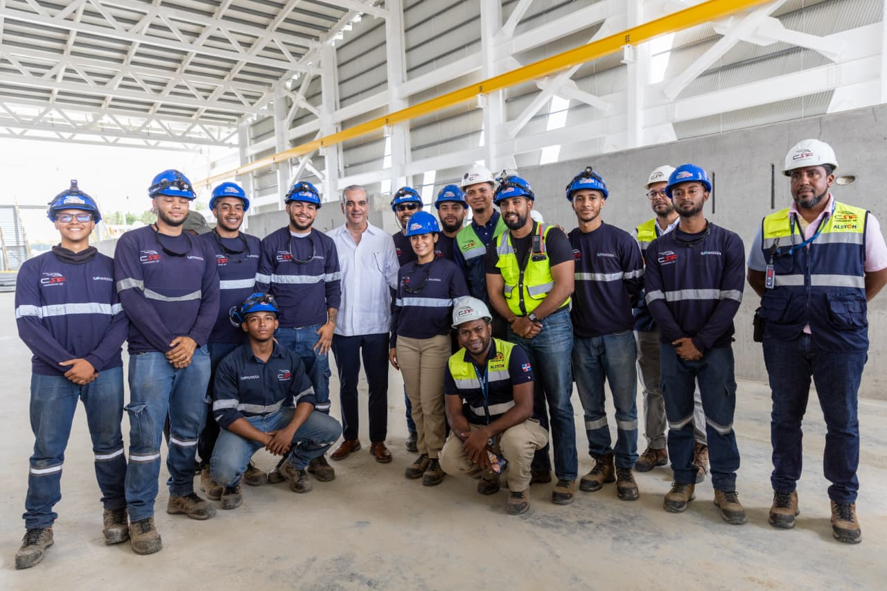Presidente Abinader supervisa avances del Monorriel de Santiago: obra civil finalizará en agosto y las pruebas dinámicas iniciarán en el último trimestre