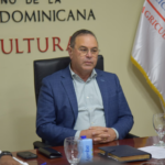 Ministro Oliverio Espaillat se reúne con contratistas de equipos pesados para dar seguimiento a trabajos de apoyo al sector agropecuario