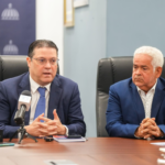 Ministro Yayo Sanz Lovatón instala mesa de diálogo con Adanegas para abordar comisiones por pagos con tarjetas