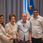 Pepín Corripio visita por primera vez el Ayuntamiento de Santo Domingo Este y recibe la Llave de la Ciudad