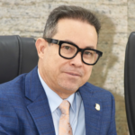 Con el respaldo de los bloques de David Collado y Yayo Sanz Lovatón, PRM reelige con abrumadora mayoría a Amado Díaz como vocero parlamentario