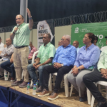 Víctor Pavón recibe apoyo de Guillermo Matos y juramenta nuevas Direcciones Medias en Santo Domingo Norte