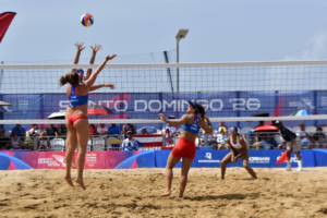 Puerto Rico avanza a semifinales tras vencer a Venezuela en el voleibol de playa