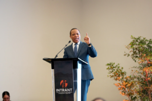 Milton Morrison presenta las Memorias Institucionales INTRANT 2024–2026: una gestión de transparencia, eficiencia y transformación institucional