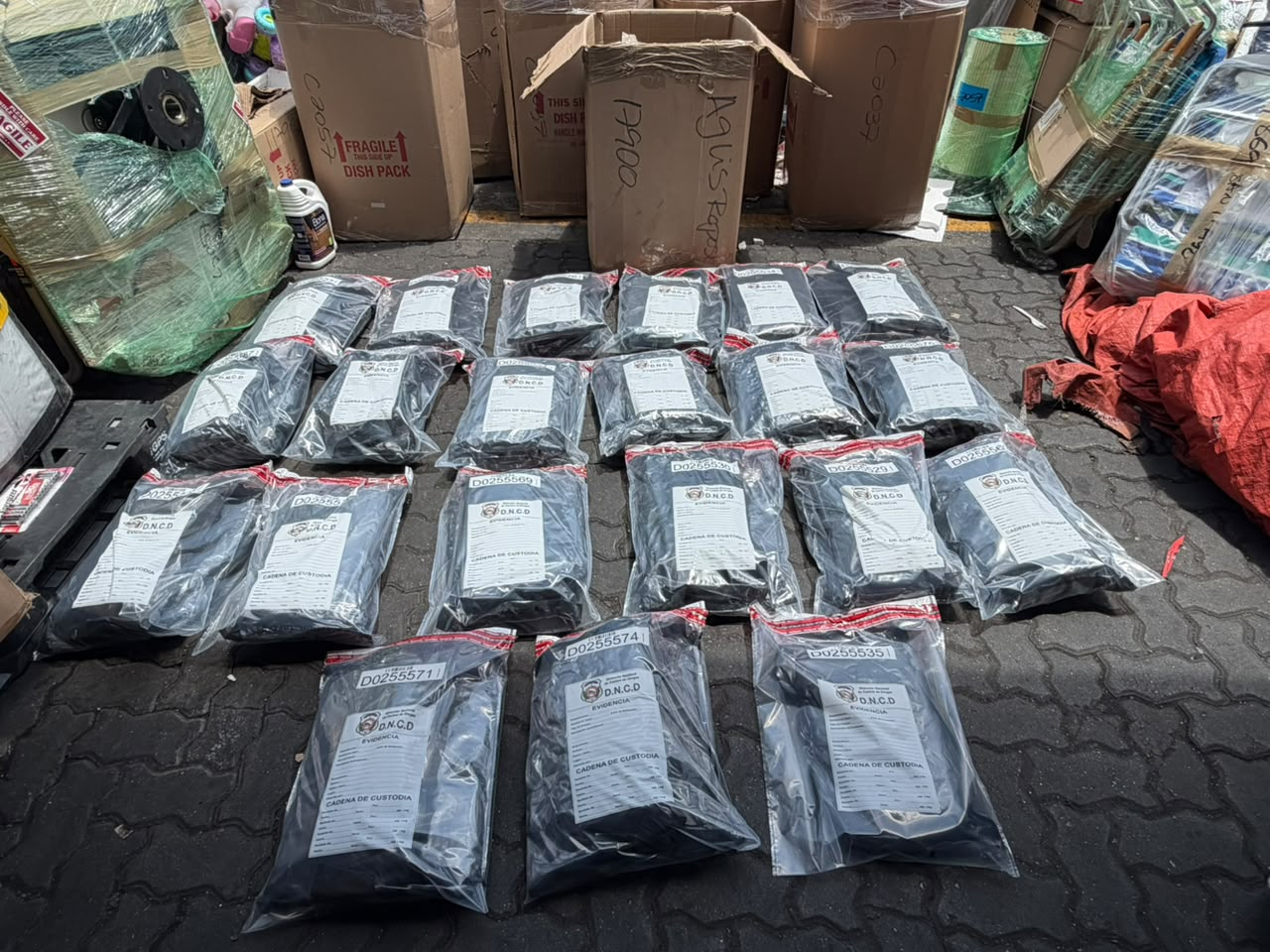 DNCD incauta 41 paquetes de marihuana en el Puerto de Haina Oriental