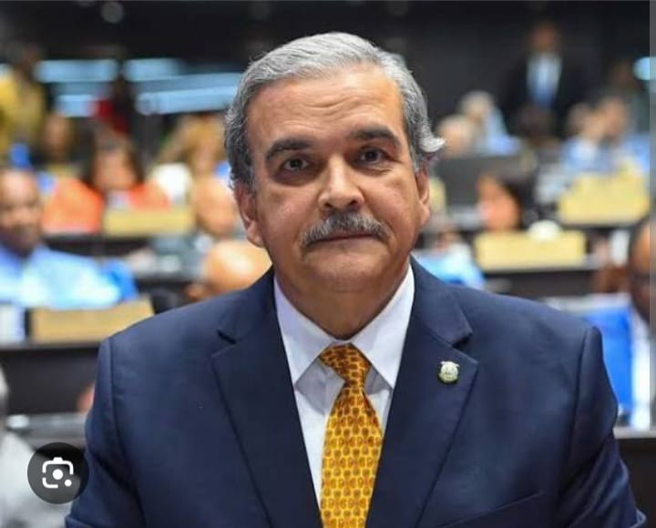 Elias Wessin Chávez califica de 