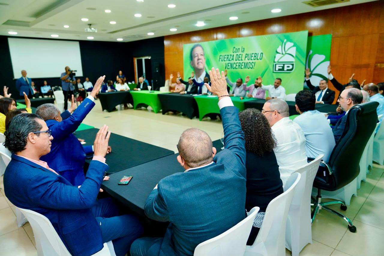 José David Báez y Eduardo Espiritusanto encabezarán bloques legislativos de Fuerza del Pueblo