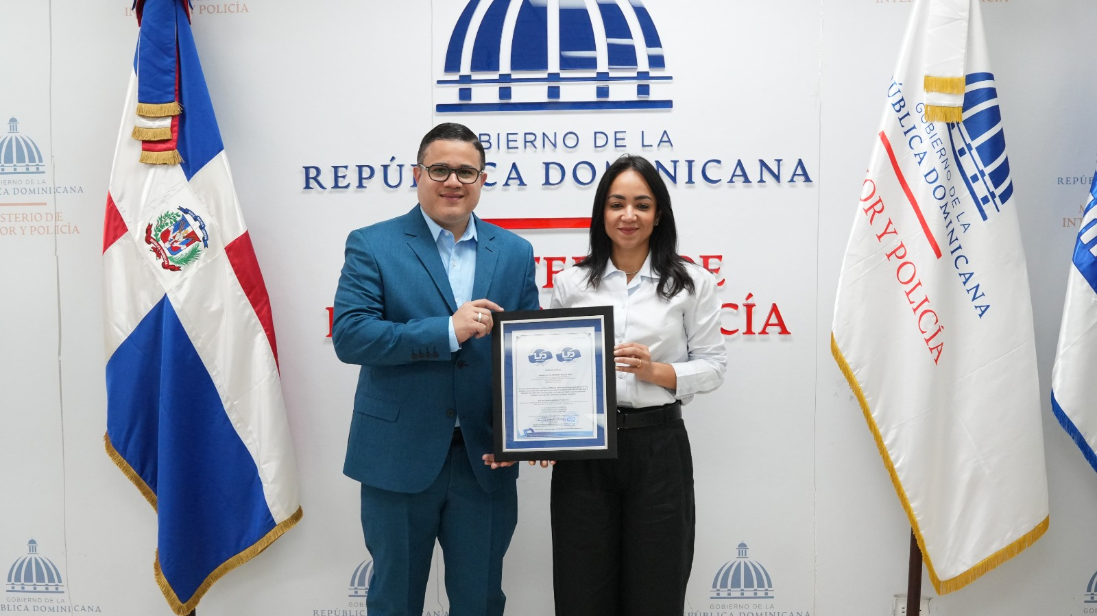 INDOCAL entrega al Ministerio de Interior y Policía recertificación ISO de Calidad y actualización Antisoborno