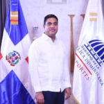 Club Los Prados dedica al ministro Kelvin Cruz la XXXI Copa Restauración de Dominó