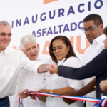 Presidente Abinader inaugura puente sobre el río Penitente en Boca de Cachón e impacta a más de 11,700 personas