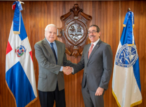 UASD y Embajada de Perú celebrarán conferencia-debate "Mario Vargas Llosa: a 90 años de su nacimiento"