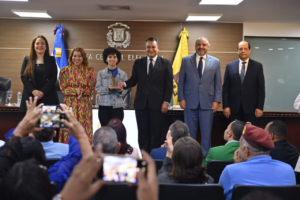 JCE reconoce a la cedulada número 3 millones y elimina restricción del mes de cumpleaños para renovar la cédula