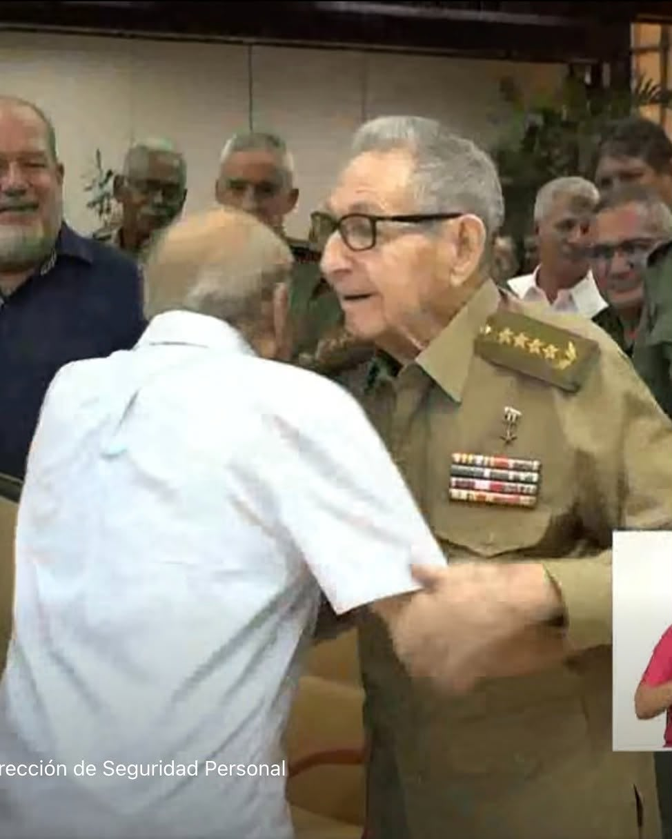 Raúl Castro reaparece en público a los 95 años y despeja rumores sobre su estado de salud