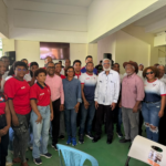 Fenatrano y Unión Deportiva de Bayaguana entregan televisores y motos eléctricas a atletas de Monte Plata