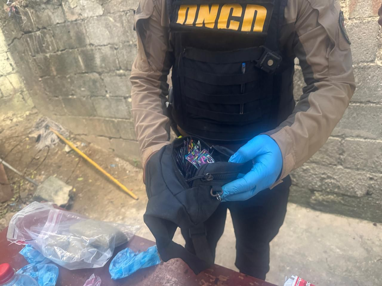 Ofensiva en ataque al tráfico de drogas se moviliza a Santo Domingo Norte con el decomiso de 10,147 gramos