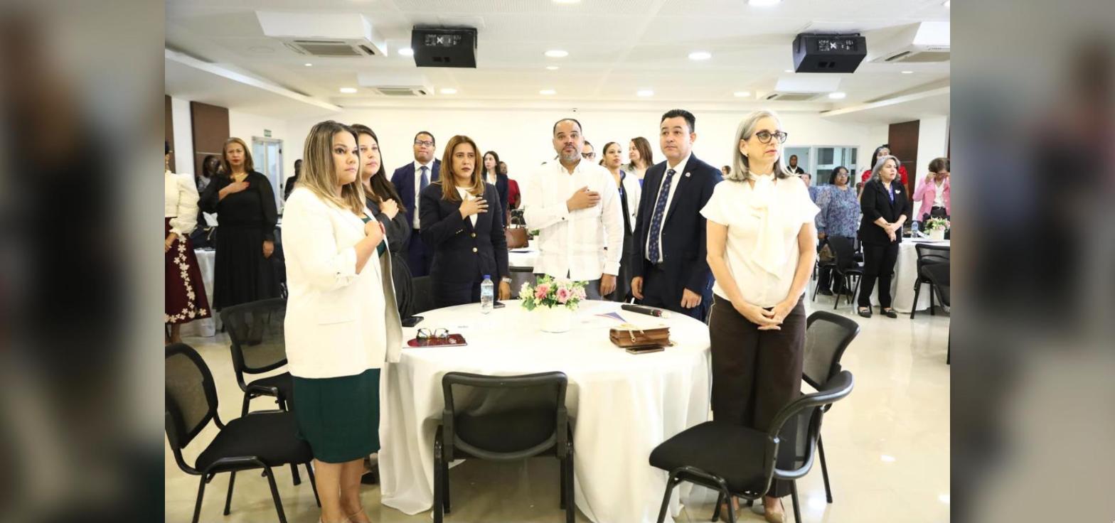 Participantes del II Encuentro de Buenas Prácticas del Defensor del Pueblo en la UFHEC