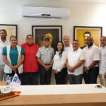 Director de la DIGESETT escucha inquietudes de la comunidad de Azua durante encuentro