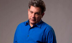 Policía Nacional investiga robo al actor y humorista Kenny Grullón mientras se encontraba en su residencia