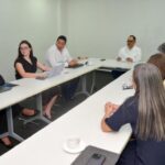Ministro de Justicia recibe a representantes de World Justice Project para explorar cooperación